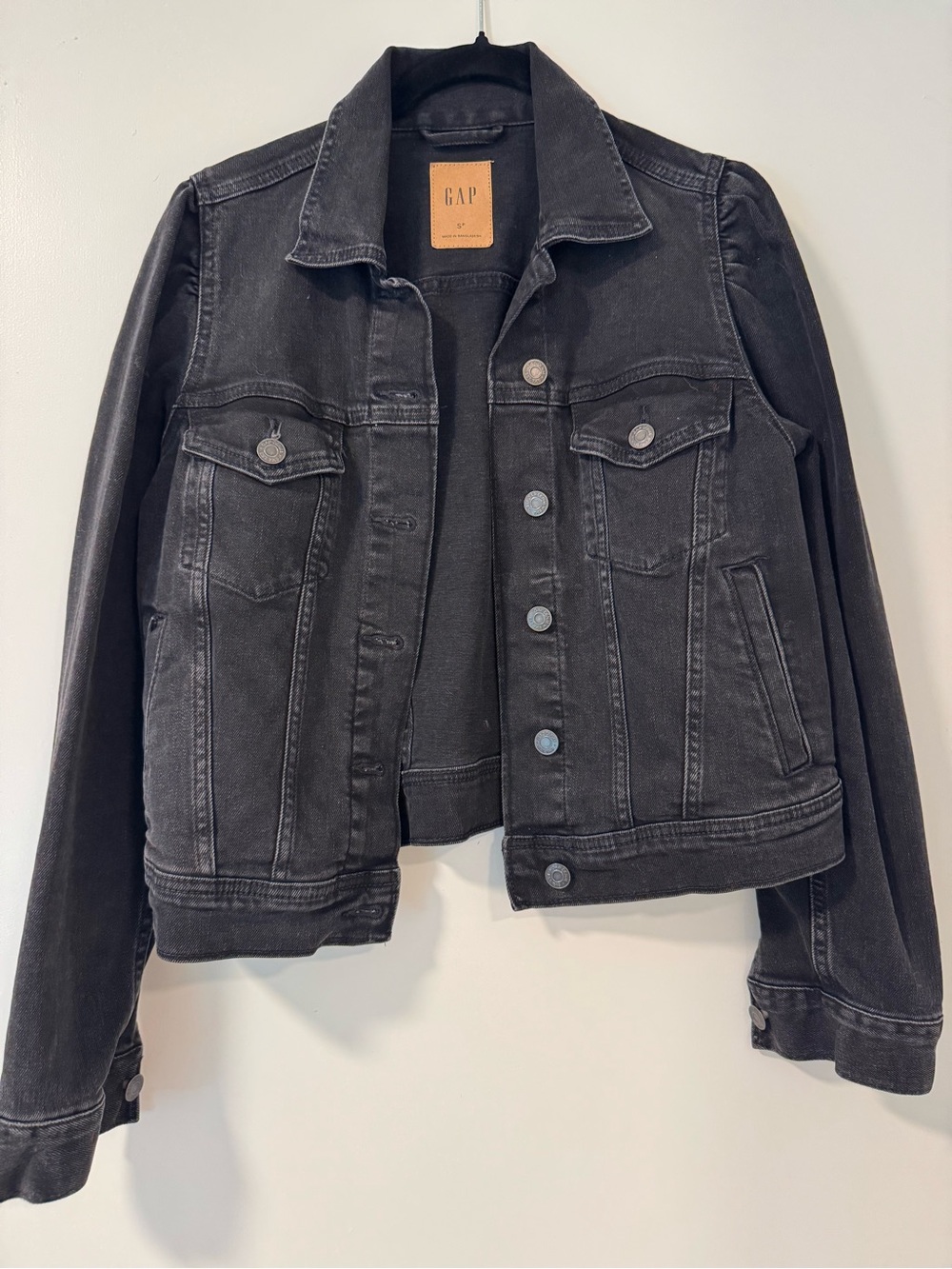 GAP Women's Washed Black Denim Jacket